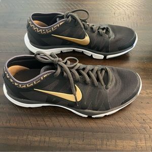 Nike Sneakers Size 8